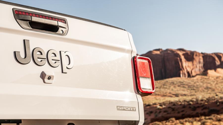 Логотип Jeep Gladiator Sport (JT) 2019 года  (NA) (фото 19 из 26)